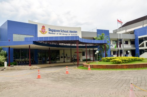 Singapore International School Medan, International School | We provide Indonesia infrastructure map on various property sectors and data. Access property listings, infrastructure developments, news, and valuable transaction data for informed decisions.