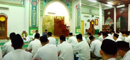 Al-Azhar Medan Senior High School, Private School | We provide Indonesia infrastructure map on various property sectors and data. Access property listings, infrastructure developments, news, and valuable transaction data for informed decisions.