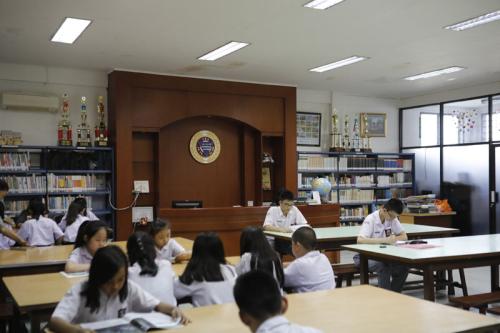 Sutomo 2 Junior High School, Private School | We provide Indonesia infrastructure map on various property sectors and data. Access property listings, infrastructure developments, news, and valuable transaction data for informed decisions.