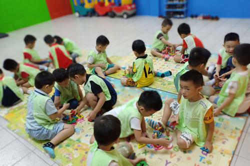 Sutomo 2 Kindergarten, Private School | We provide Indonesia infrastructure map on various property sectors and data. Access property listings, infrastructure developments, news, and valuable transaction data for informed decisions.