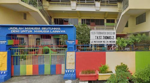 Santo Thomas 2 Kindergarten, Private School | We provide Indonesia infrastructure map on various property sectors and data. Access property listings, infrastructure developments, news, and valuable transaction data for informed decisions.