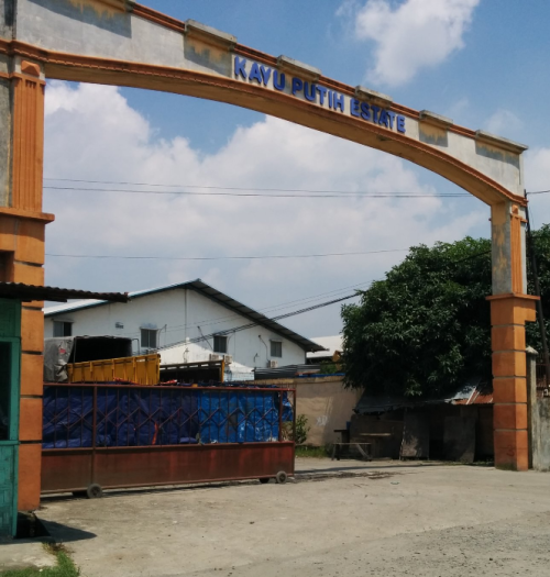 Kayu Putih Estate Warehouse berlokasi di Jl. Kayu Putih, Kecamatan Medan Deli, Kota Medan, Provinsi Sumatera Utara. Warehouse ini dikembangkan oleh PT Mega Kary...
