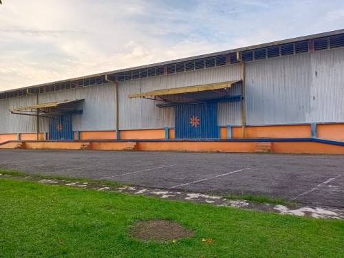 Bulog Warehouse Pulo Brayan Darat II berlokasi di Jl. Jemadi, Kecamatan Medan Timur, Kota Medan, Provinsi Sumatera Utara. Warehouse ini dikembangkan oleh Perusa...