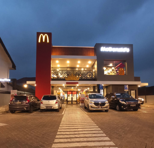McDonald's Metro Lampung, Stand Alone Retail | We provide Indonesia infrastructure map on various property sectors and data. Access property listings, infrastructure developments, news, and valuable transaction data for informed decisions.