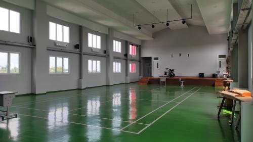 BPK Penabur Junior High School, Private School | We provide Indonesia infrastructure map on various property sectors and data. Access property listings, infrastructure developments, news, and valuable transaction data for informed decisions.