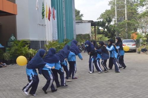 Muhammadiyah Ahmad Dahlan Junior High School, Private School | We provide Indonesia infrastructure map on various property sectors and data. Access property listings, infrastructure developments, news, and valuable transaction data for informed decisions.