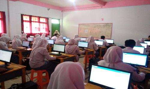 Muhammadiyah 2 High school, Private School | We provide Indonesia infrastructure map on various property sectors and data. Access property listings, infrastructure developments, news, and valuable transaction data for informed decisions.