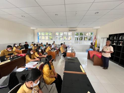 Yos Sudarso Junior Senior School, Private School | We provide Indonesia infrastructure map on various property sectors and data. Access property listings, infrastructure developments, news, and valuable transaction data for informed decisions.