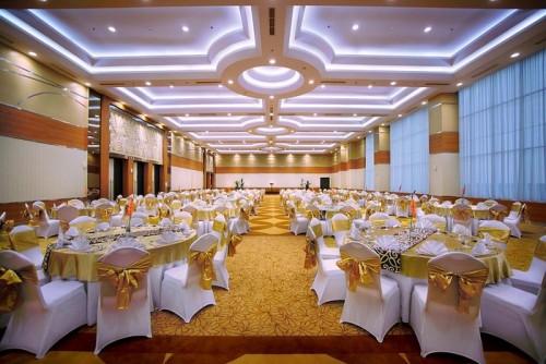 Completed hotel, Paramount Enterprise International  | We provide Indonesia infrastructure map on various property sectors and data. Access property listings, infrastructure developments, news, and valuable transaction data for informed decisions.