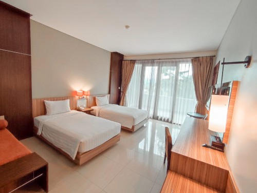 Completed hotel, The Oxalis Regency Hotel | We provide Indonesia infrastructure map on various property sectors and data. Access property listings, infrastructure developments, news, and valuable transaction data for informed decisions.