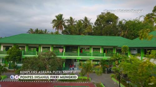 Ihsanul Fikri Mungkid Integrated Islamic Junior High School, Private School | We provide Indonesia infrastructure map on various property sectors and data. Access property listings, infrastructure developments, news, and valuable transaction data for informed decisions.