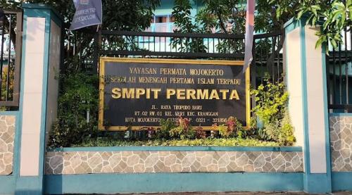 Permata Islamic Junior High School, Private School | We provide Indonesia infrastructure map on various property sectors and data. Access property listings, infrastructure developments, news, and valuable transaction data for informed decisions.