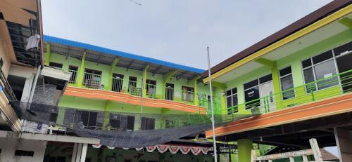 Tsamrotul Huda Kindergarten, Private School | We provide Indonesia infrastructure map on various property sectors and data. Access property listings, infrastructure developments, news, and valuable transaction data for informed decisions.