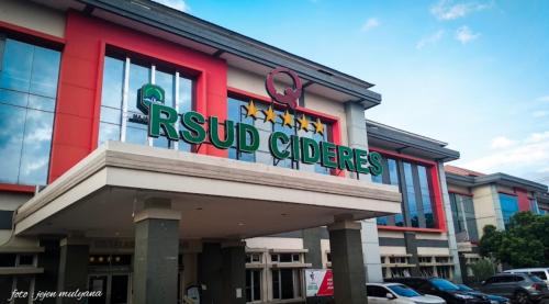 Cideres Regional Public Hospital, Hospital | We provide Indonesia infrastructure map on various property sectors and data. Access property listings, infrastructure developments, news, and valuable transaction data for informed decisions.