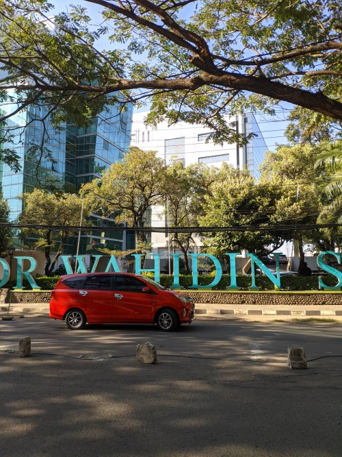 Dr. Wahidin Sudirohusodo Central General Hospital Makassar, Hospital | We provide Indonesia infrastructure map on various property sectors and data. Access property listings, infrastructure developments, news, and valuable transaction data for informed decisions.