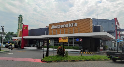 McDonald's Alauddin Makassar, Stand Alone Retail | We provide Indonesia infrastructure map on various property sectors and data. Access property listings, infrastructure developments, news, and valuable transaction data for informed decisions.