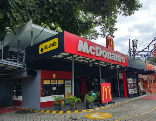 McDonald's Karebosi Link, Stand Alone Retail | We provide Indonesia infrastructure map on various property sectors and data. Access property listings, infrastructure developments, news, and valuable transaction data for informed decisions.
