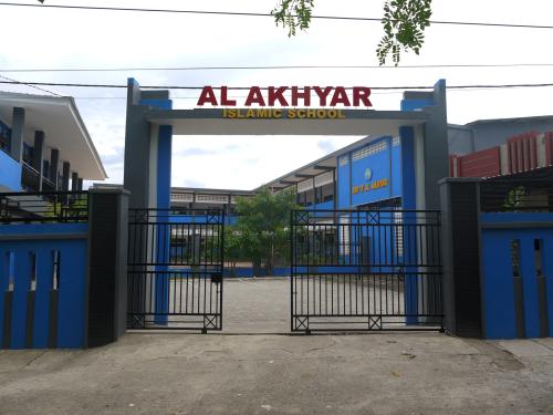 Al Akhyar Islamic Junior High School, Private School | We provide Indonesia infrastructure map on various property sectors and data. Access property listings, infrastructure developments, news, and valuable transaction data for informed decisions.