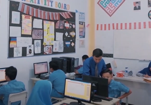 Al Biruni Islamic Junior High School, Private School | We provide Indonesia infrastructure map on various property sectors and data. Access property listings, infrastructure developments, news, and valuable transaction data for informed decisions.