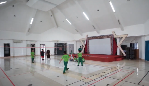 Al Azhar 24 Islamic Junior High School, Private School | We provide Indonesia infrastructure map on various property sectors and data. Access property listings, infrastructure developments, news, and valuable transaction data for informed decisions.
