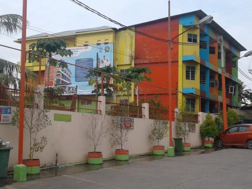 Ar Raafi Islamic Primary School, Private School | We provide Indonesia infrastructure map on various property sectors and data. Access property listings, infrastructure developments, news, and valuable transaction data for informed decisions.
