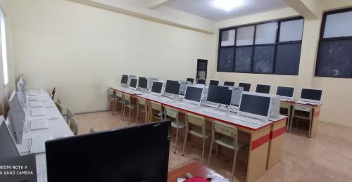 Telkom Junior High School, Private School | We provide Indonesia infrastructure map on various property sectors and data. Access property listings, infrastructure developments, news, and valuable transaction data for informed decisions.