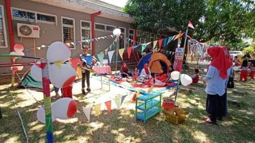 Telkom Kindergarten, Private School | We provide Indonesia infrastructure map on various property sectors and data. Access property listings, infrastructure developments, news, and valuable transaction data for informed decisions.