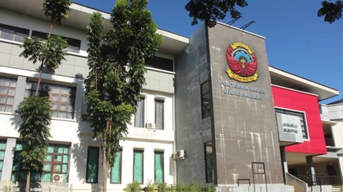 Ujung Pandang State Polytechnic, University | We provide Indonesia infrastructure map on various property sectors and data. Access property listings, infrastructure developments, news, and valuable transaction data for informed decisions.