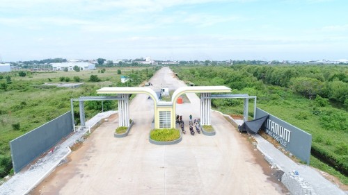 Titanium Smart Warehouse Makassar, Warehouse, PT Summarecon Agung Tbk | We provide Indonesia infrastructure map on various property sectors and data. Access property listings, infrastructure developments, news, and valuable transaction data for informed decisions.