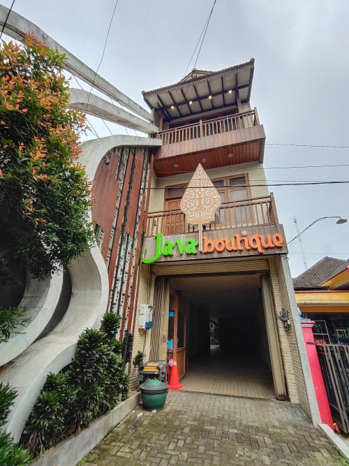 Completed hotel | We provide Indonesia infrastructure map on various property sectors and data. Access property listings, infrastructure developments, news, and valuable transaction data for informed decisions.