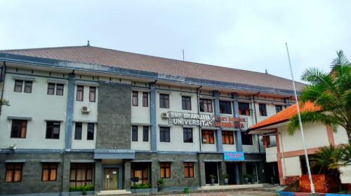 Brawijaya Smart School Junior High School, Private School | We provide Indonesia infrastructure map on various property sectors and data. Access property listings, infrastructure developments, news, and valuable transaction data for informed decisions.