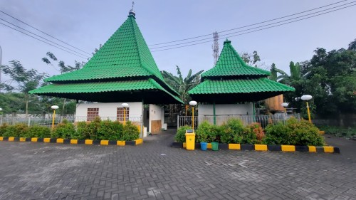 Rest Area KM 754 A, Rest Area, PT Jasa Marga (Persero) Tbk | We provide Indonesia infrastructure map on various property sectors and data. Access property listings, infrastructure developments, news, and valuable transaction data for informed decisions.