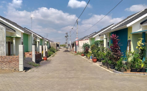 The Emerald Garden Malang, residential commercial for lease sale, dijual disewakan, PT Gading Anugerah Abadi | We provide Indonesia infrastructure map on various property sectors and data. Access property listings, infrastructure developments, news, and valuable transaction data for informed decisions.