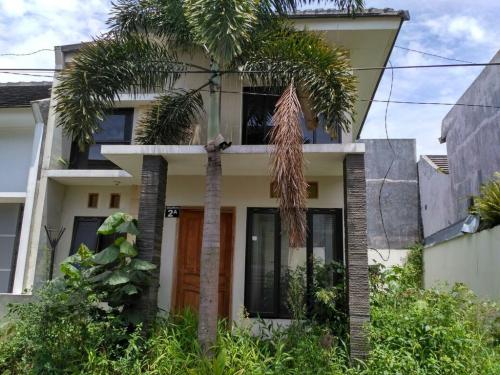 Green Living Residence, residential commercial for lease sale, dijual disewakan, Tidar Property  | We provide Indonesia infrastructure map on various property sectors and data. Access property listings, infrastructure developments, news, and valuable transaction data for informed decisions.