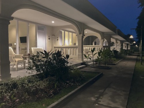 Completed hotel | We provide Indonesia infrastructure map on various property sectors and data. Access property listings, infrastructure developments, news, and valuable transaction data for informed decisions.