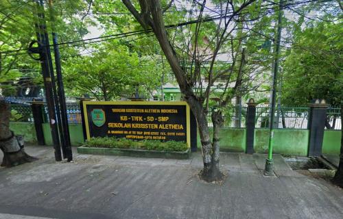 Aletheia Christian Junior High School, Private School | We provide Indonesia infrastructure map on various property sectors and data. Access property listings, infrastructure developments, news, and valuable transaction data for informed decisions.