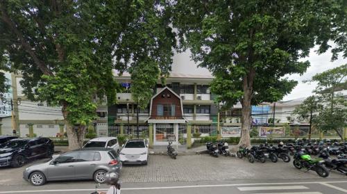 Kusuma Cakranegara Catholic Senior High School, Private School | We provide Indonesia infrastructure map on various property sectors and data. Access property listings, infrastructure developments, news, and valuable transaction data for informed decisions.