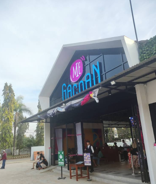 Mie Gacoan Alang Alang Lebar, Stand Alone Retail | We provide Indonesia infrastructure map on various property sectors and data. Access property listings, infrastructure developments, news, and valuable transaction data for informed decisions.
