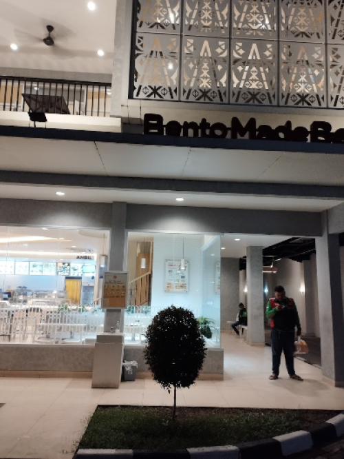 HokBen Plaju Palembang, Stand Alone Retail | We provide Indonesia infrastructure map on various property sectors and data. Access property listings, infrastructure developments, news, and valuable transaction data for informed decisions.