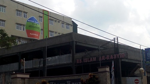 Ar-Rasyid Hospital, Hospital | We provide Indonesia infrastructure map on various property sectors and data. Access property listings, infrastructure developments, news, and valuable transaction data for informed decisions.