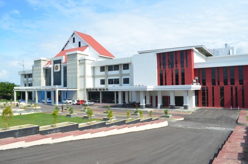 Tadulako Hospital, Hospital | We provide Indonesia infrastructure map on various property sectors and data. Access property listings, infrastructure developments, news, and valuable transaction data for informed decisions.