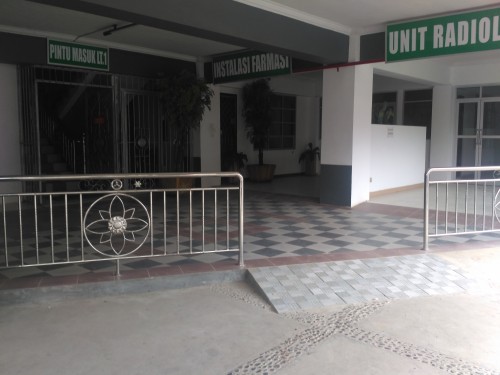 Sriwijaya Hospital, Hospital | We provide Indonesia infrastructure map on various property sectors and data. Access property listings, infrastructure developments, news, and valuable transaction data for informed decisions.