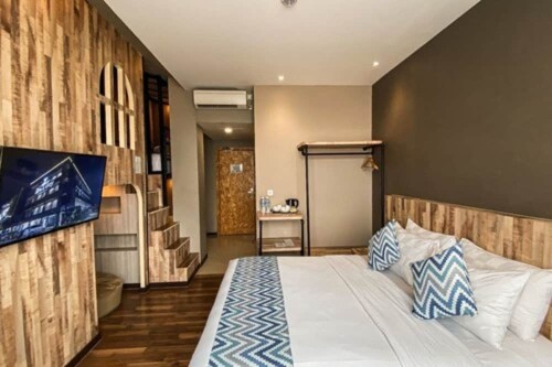 Completed hotel | We provide Indonesia infrastructure map on various property sectors and data. Access property listings, infrastructure developments, news, and valuable transaction data for informed decisions.