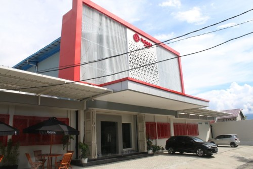 Completed hotel | We provide Indonesia infrastructure map on various property sectors and data. Access property listings, infrastructure developments, news, and valuable transaction data for informed decisions.