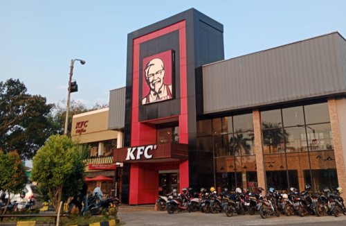 KFC Demang Lebar Daun Palembang, Stand Alone Retail | We provide Indonesia infrastructure map on various property sectors and data. Access property listings, infrastructure developments, news, and valuable transaction data for informed decisions.