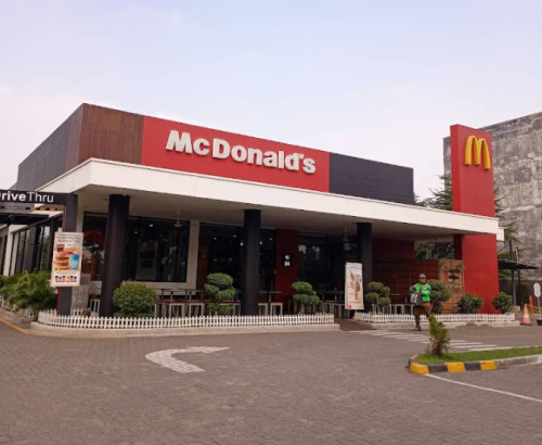 McDonalds HM Ryacudu Palembang, Stand Alone Retail | We provide Indonesia infrastructure map on various property sectors and data. Access property listings, infrastructure developments, news, and valuable transaction data for informed decisions.
