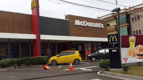 McDonald's R. Sukamto Palembang, Stand Alone Retail | We provide Indonesia infrastructure map on various property sectors and data. Access property listings, infrastructure developments, news, and valuable transaction data for informed decisions.