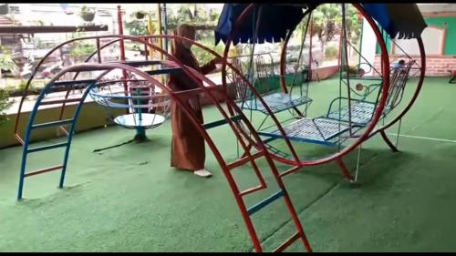 Al-Azhar 41 Islamic Primary School, Private School | We provide Indonesia infrastructure map on various property sectors and data. Access property listings, infrastructure developments, news, and valuable transaction data for informed decisions.