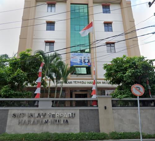 Harapan Mulia Junior High School Palembang, Private School | We provide Indonesia infrastructure map on various property sectors and data. Access property listings, infrastructure developments, news, and valuable transaction data for informed decisions.