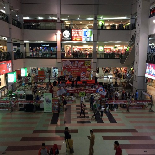Palembang Square Mall, Strata Retail, Lippo Group | We provide Indonesia infrastructure map on various property sectors and data. Access property listings, infrastructure developments, news, and valuable transaction data for informed decisions.